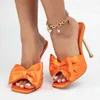 Robe chaussures nouvelle arrivée orange soie papillon-noeud talons hauts femmes pantoufles en plein air bout carré les diapositives sandales pompes de fête chaussures h240401