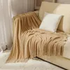 Couvertures Couverture tricotée en Chenille nordique, couleur unie, avec pompon, couverture de canapé, refroidissement d'été, sieste climatisée 328596HBV