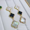 Designer VanClef Clover örhänge samma högversion Tiktok Pure Silver Needle Peacock Green Four Leaf Grass Full Diamond Three Flower Black Red Agate Earrings