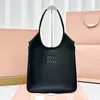 Женская мужская мода мода Miumiubag Shop Designer сумка Miui Luxurys сумочка 7A качественное сцепление на плечо для бродяги Crossbode Кожа большая тота