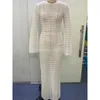 Casual klänningar långärmad stickad strandklänning kvinnor sexig se genom smal rygglös elegant vit ihålig maxi semester kläder 2024