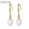 Kolczyki Dangle Czcity Pearl Biżuteria dla kobiet w stylu Vintage Wedding zaręczynowanie Drop Ear Hook dobry prezent