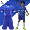 Anpassade tryckpojkar Fotbollsträning Jersey Childrens Shirts Quick Dry Soccer Wear Uniform Set for Kids 6326 240318