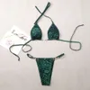 24 nieuwe gouden fluwelen bikini met luipaardprint metalen parelketting decoratie dameszwempak Yisiman