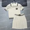 Faldas plisadas de punto para mujer Camisas polo 2 piezas Conjuntos de diseñador Letras de punto Camisetas Vestido corto Moda de dos piezas