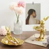 Leuke Golden Bunny Beeldje Sieraden Ring Dienblad Decoratieve Pasen Konijn Standbeeld Hars Dier Sculptuur Thuis Tafel Bureau Ornament 240325