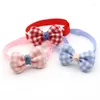 Vêtements pour chiens 30/50 pcs petits chiens chat chiot noeuds papillon cravate mode couleur grille produits de toilettage pour animaux de compagnie fournitures accessoires