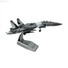 Aeronave Modle 1/100 Escala Russa SU-35 Fighter Liga Diecast Modelo de Aeronave Avião para Mesa Casa Desktop Decoração de Escritório YQ240401