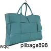 BottegVenetas 7A Arco Tote Handbag 12 grid Leather Large Back Light Blue #Ok2004I458