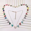 Kendrascott hanger ontwerper Kendras Scotts nieuwe K-serie minimalistische gekleurde ketting