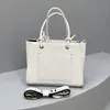 2024 NUEVA letra T bolsas Tote bolso de mujer PU cuero gran capacidad Diseño de moda Nicho de bolso cuadrado Bolso de hombro Bolso de hombro Bolso de cuerpo cruzado para niñas