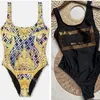 2024 Designer Bikini Donna Bikini a due pezzi con costumi da bagno lettera Costumi da bagno estivi in cristallo Costumi da bagno di lusso da spiaggia Costume da bagno a tre punti