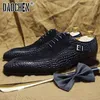 Chaussures habillées Hommes de luxe Oxford Lacets Split Toe Noir Marron Daim Patchwork Crocodile Prints Cuir