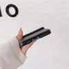 حالة هاتف قابلة للطي قابلة للطي لشركة Samsung Z Flip 5 4 3 من فئة أعلى من فئة الأزهار المصمم المضاد للهاتف المحمول Coque قذيفة Flip5 Flip4 Flip3 Cover Vogue