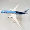 航空機Modle B737Max8 B787-8 TUI Airlines ABS Plastic Airplane Model Toys航空機飛行機モデル玩具アセンブリ樹脂YQ240401