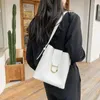 Torba kobiety duża pojemność ramion retro żeńska crossbody khaki młodzież kubełko pu skóra stała kolor na zakupy