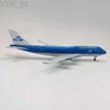航空機Modle 20cm B747 KLM Airlines Airplanes飛行機航空機合金レプリカモデルトイとコレクション用の着陸装置のおもちゃYQ240401