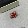 Designer -Marke High Board Clover doppelseitig Blumenroter Achat -Laserring für Frauen 18K Roségold mit Samtbox umgedreht