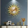 壁時計モダンな大量時計豪華な電子サイレントメカニズムゴールデンハンギングメタルレロジオデパレデホーム装飾