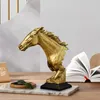 Decoratieve beeldjes Scandinavische stijl Paardenhoofd Standbeeld Hars Dier Sculptuur Voor Nachtkastje TV Kast Boekenplank Kantoor Eetkamer