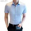 Chemises décontractées pour hommes Mentes d'été Shirt à manches courtes Version coréenne de Business Casual Shirt Male Slim Handsome Fashion Couleur solide Shirts 240402