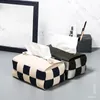 Checkerboard geweven tissue box pu lederen servet kast woonkamer kantoor bureaublad woning decoratie creatief papieren handdoek cover1.Servetkast voor woonkamer