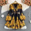 Tryckt gul 2024 Autumn Mini Dress Women Sexig V-ringning Single Breasted Puff Long Sleeve High midja A-Line Party Vestidos 2022