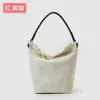 Płótno East Gate Zużyte Tassel Bagna Bag Modna kontrastowa kolorowa torebka Modna prosta torba na ramię 240402