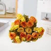 Decoratieve bloemen Realistisch gesimuleerd bloem kunstboeket met rozenkamille voor thuis Bruiloft Decor Niet-verwelkend