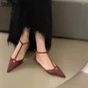 Sandalen SUOJIALUN Lente Vrouwen Sandaal Mode Puntschoen Ondiepe Dames Elegante Slingback Schoenen Dunne Lage Hak Outdoor Jurk Pompen