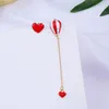 Boucles d'oreilles en peluche 2024 Design Asymétrique Heart For Girls Femmes Trendy Ballon à air mignon Long Fashion Ear Bijoux WX131