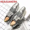 Sapatos casuais moda ouro prata vintage homens leopardo impressão formal vestido de couro negócios casamento oxford para