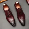 Zapatos de vestir hechos a mano para hombre, zapatos de cuero genuino de lujo, moda 2024, nuevo estilo, zapatos Brogues de tendencia británica, zapatos de negocios para boda para hombre
