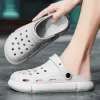 أحذية 2022 Summer Men Men White Fashion Shoes Women Simple Beach Sports Slippers Eva Clogs زوجان يسبحون في الصنادل الجافة السريعة