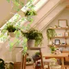 Dekorativa blommor Simulerade Wisteria -remsor hängande Vine Decor Artificial Wedding Fake Christmas Tree Plants Silktyg hem