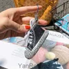 Nowe kreatywne diamentowe inkrustowani proszkowe buty na płótnie Blak Mini Color Buty Wisp