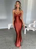 Mozision Satijnen Backless Maxi Jurk Voor Vrouwen Herfst Spaghetti Mouwloze Bodycon Lange Jurk Vestido Clubwear 240320