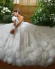 Abito da ballo brillante Abiti da sposa Abito da sposa con scollo monospalla pieghettato con fiori fatti a mano Tulle Vestido de Novia per la sposa