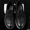 Casual Shoes Men's Thick Sole Breattable Leather Retro Business Work bär bekvämt och mångsidigt