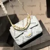 Womens Designer Classic Mini Square Pearls Chain Quiltade väskor Lammskinn Turn Lock GHW Crossbody Shoulder Handbags Card Holder Vanity Cosmetic Case 17x12cm 6 Färger