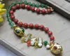 Pendanthalsband Z12591 20 30mm Green Jade Red Coral Gold-Plated Bead Halsband CZ Pendant 240330