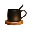 Кружки в европейском стиле, матовая матовая кружка с ложкой, черная кофейная основа, креативная простая керамическая чашка для воды и молока