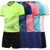 Ragazzi per bambini uomini da uomo magliette da calcio da calcio set uniformi da pallavolo che gestiscono maglie di allenamento kit sportivo camiseta futbol 240319