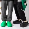 Kapcie kobiety Wodoodporne buty pantofli mężczyźni 2024 Zimowy styl koreański stały kolor okrągły głowa dom ciepłego pluszowe zjeżdżalnie platforma