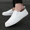 Casual skor sneakers män loafers varumärke andlig manlig mysig promenad mjuk lägenheter fast färg glid på zapatos para hombres