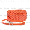 Cap-Dive PM Kadınlar Erkek Tasarımcı Debriyaj Crossbody Bag Lady Deri Bagaj Çanta Şehri Lüksler Kamera Çantası Strap Fashion Sling Seyahat Tote Kare Omuz Çantaları