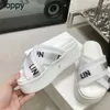 Novo 24ss mes mules chinelos mulher sandálias plataforma slide salto plano luxo sapato casual interior ao ar livre designer verão sliders