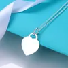 Designer Love Heart Necklaces European Style Sweet Cool Ins Style Niche Sense High-grade Luxury Necklace