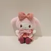 Vente en gros 2024 Nouveau dessin animé animé 20CM jouet en peluche mignon Kuromi Kawaii mélodie cannelle poupée couple oreiller voiture monté accessoires chambre décoration enfant cadeau