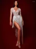 Robes décontractées Luxe Sexy Col V Cristal Chaîne Gland Femmes Robes Robe Midi 2024 Élégante Soirée Soirée Performance Robe